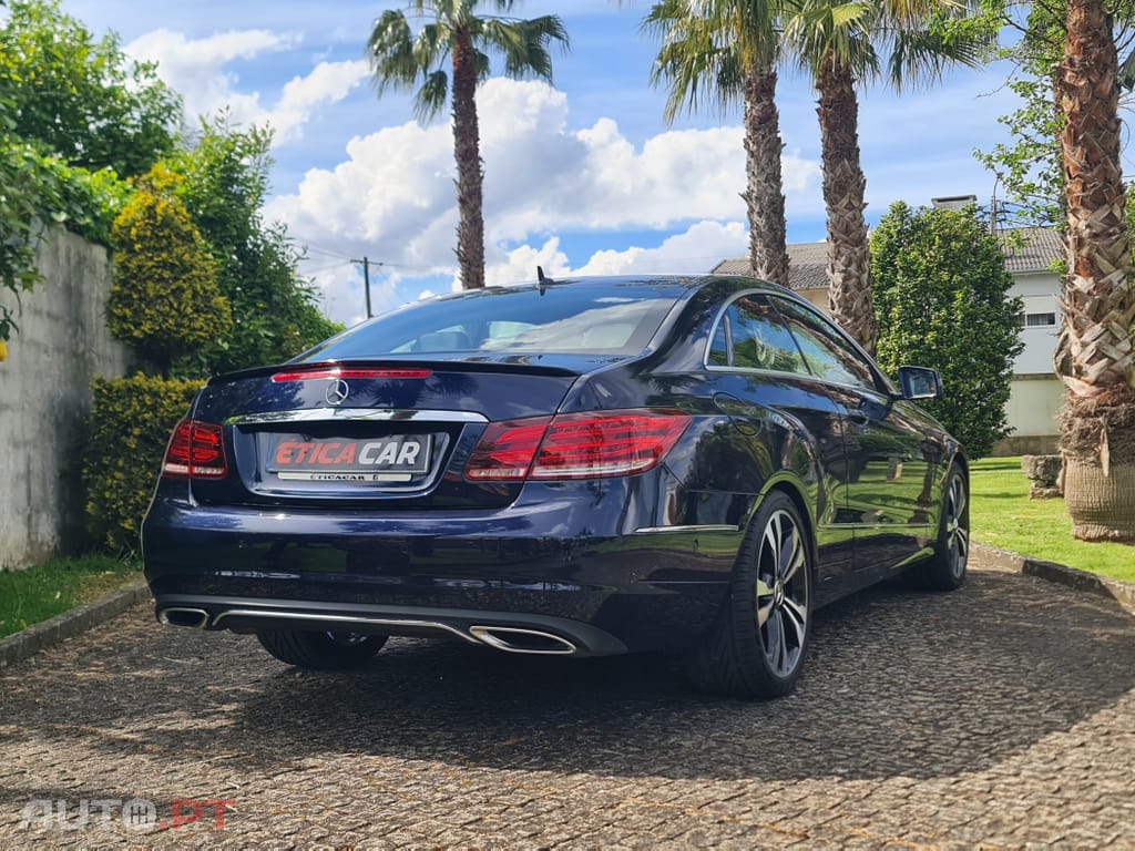 Mercedes-Benz E 220 CDi BlueEfficiency Auto