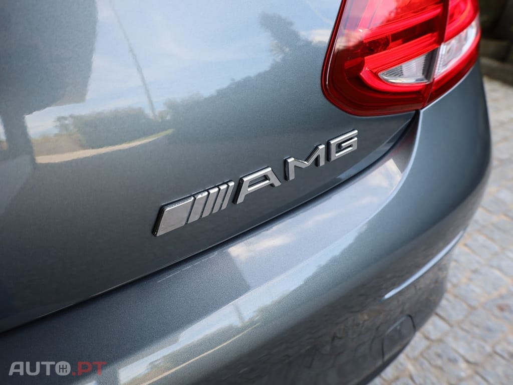 Mercedes-Benz C 180 Coupé AMG — fotografia 15
