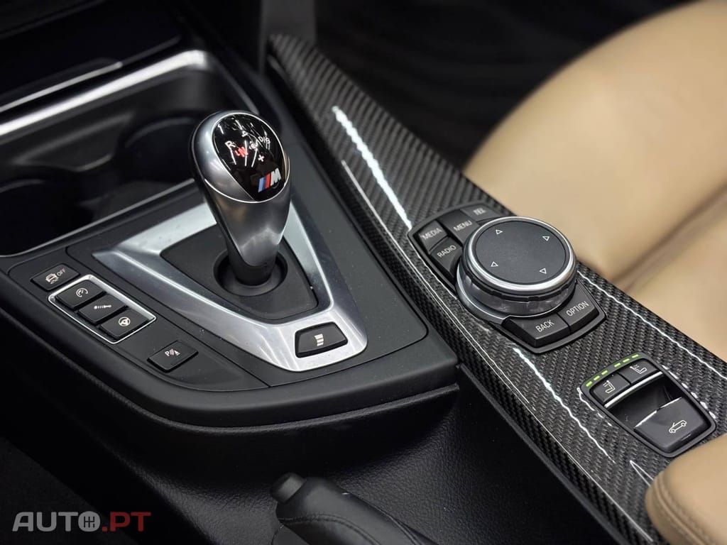 BMW M4 Auto