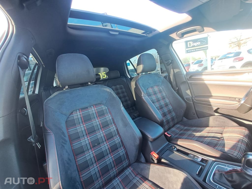 Volkswagen Golf 2.0 TSi GTi DSG Performance