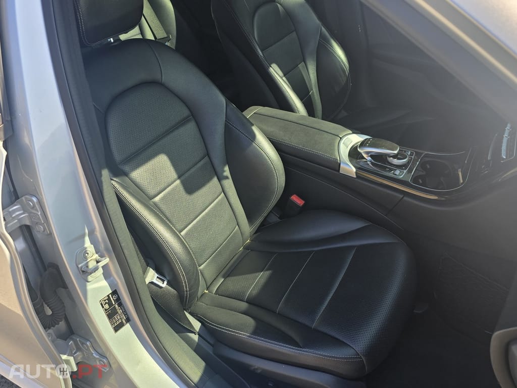 Mercedes-Benz C 300 BlueTEC Hybrid AMG Line