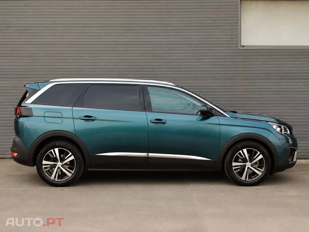 Peugeot 5008 1.6 BlueHDi Allure J17 — fotografia 4