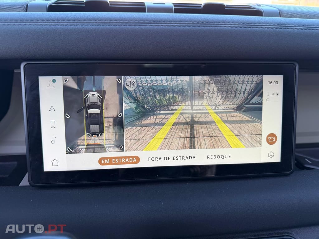 Land Rover Defender 2.0 D 110 AWD S