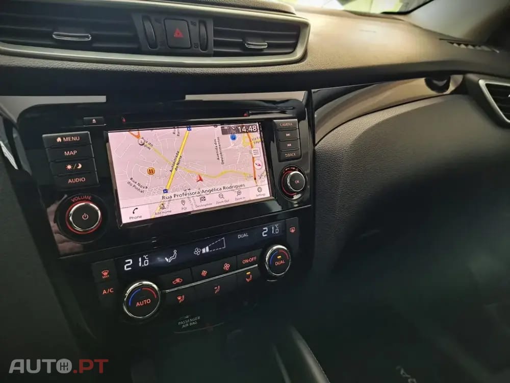 Nissan Qashqai 1.3 DIG-T N-Connecta J18