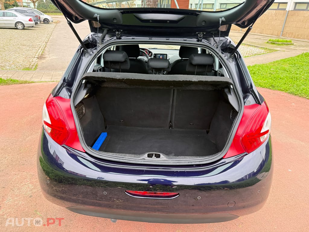 Peugeot 208 1.2 Pure tech