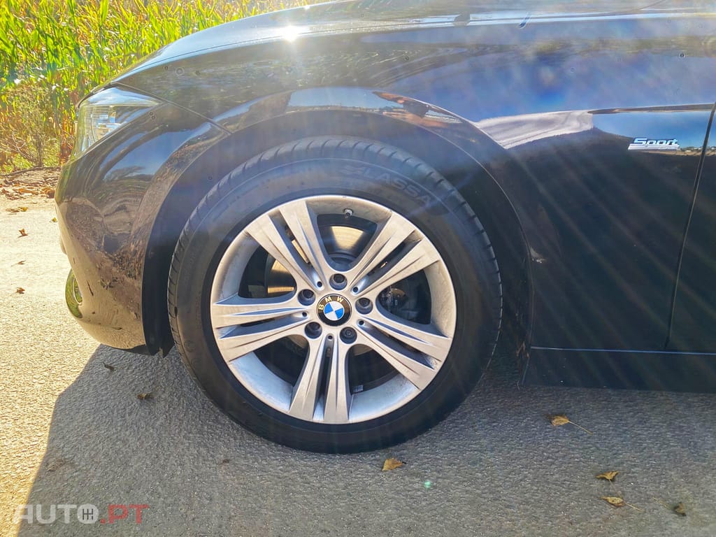 BMW 318 d Line Sport Auto