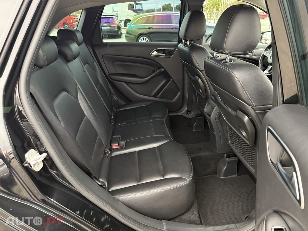 Mercedes-Benz B 180 d Style