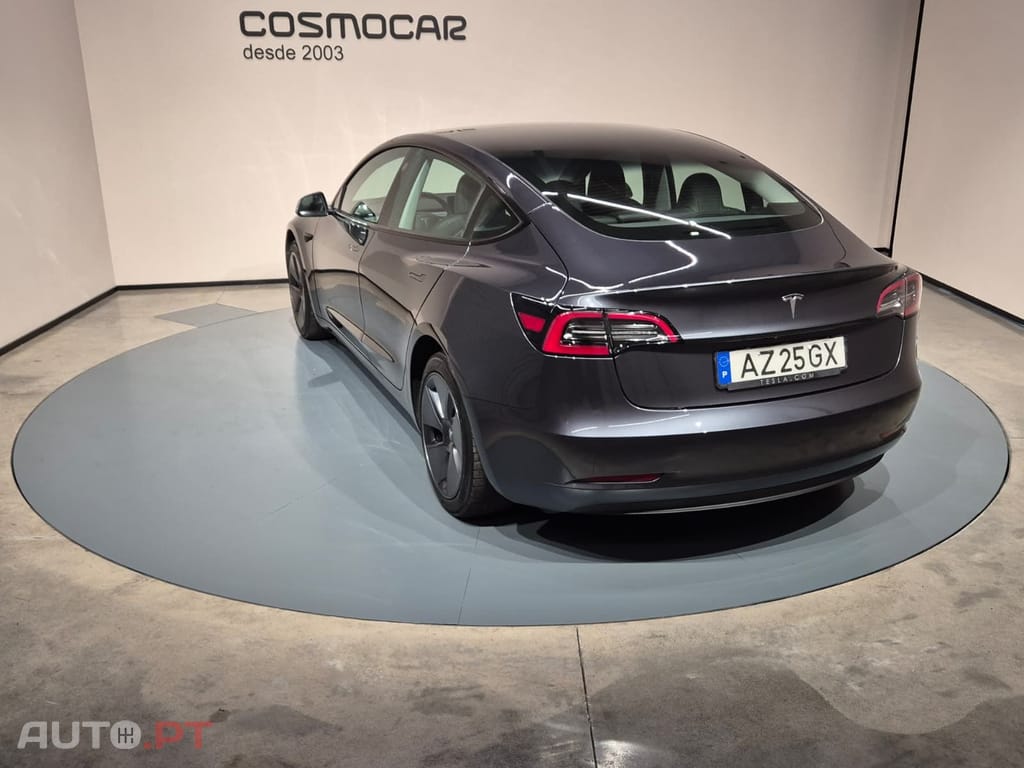 Tesla Model 3 BEV RWD — fotografia 13