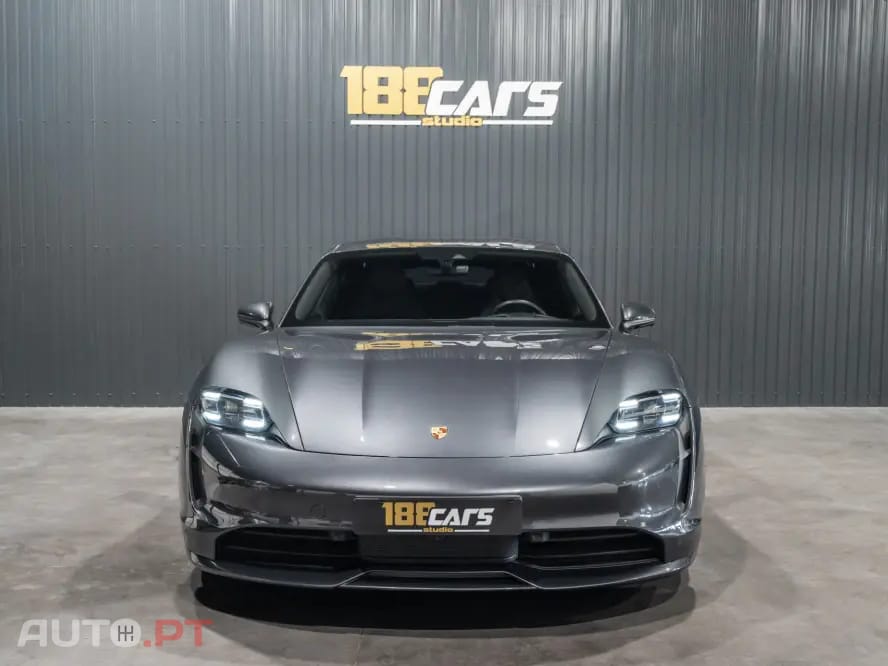 Porsche Taycan 4S