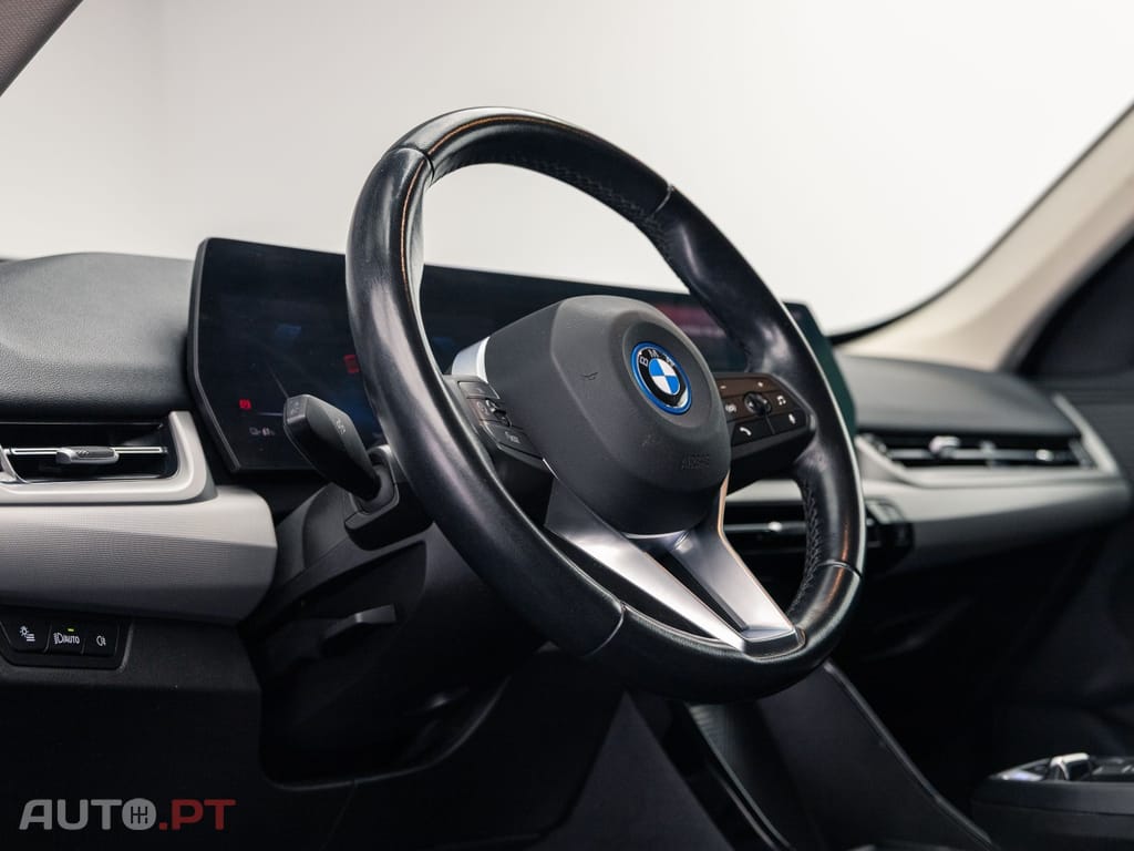 BMW iX1 xDrive30