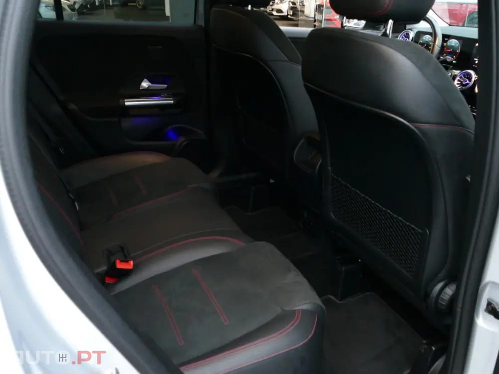 Mercedes-Benz GLA 180 d AMG Line