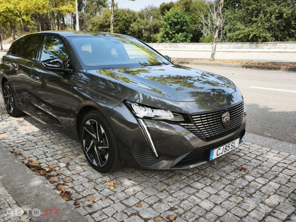 Peugeot 308 1.6 Hybrid Allure Pack e-EAT8 — fotografia 8
