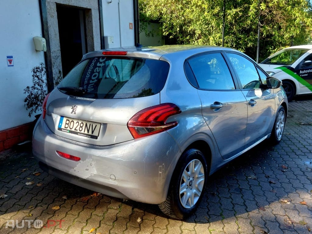 Peugeot 208 1.5 BlueHDi Active