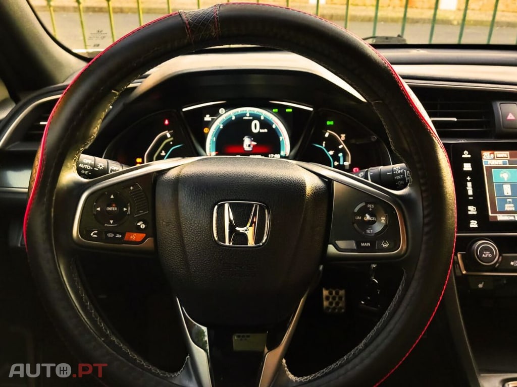 Honda Civic Elegance Navi 1.0