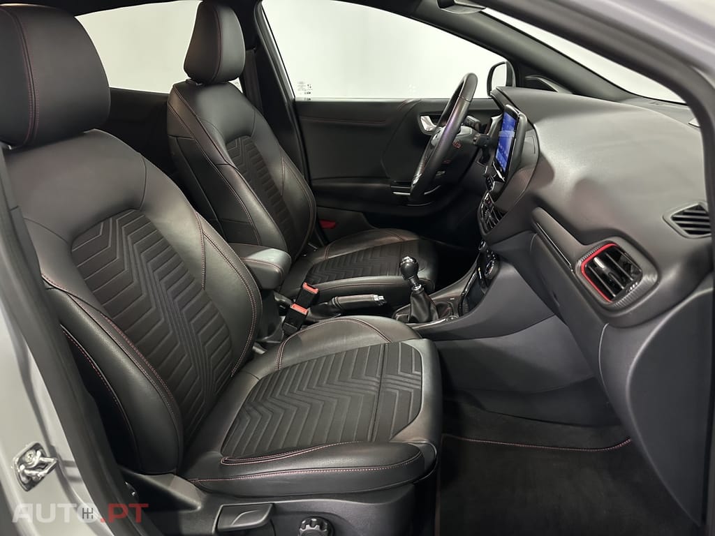 Ford Puma 1.0 EcoBoost MHEV ST-Line