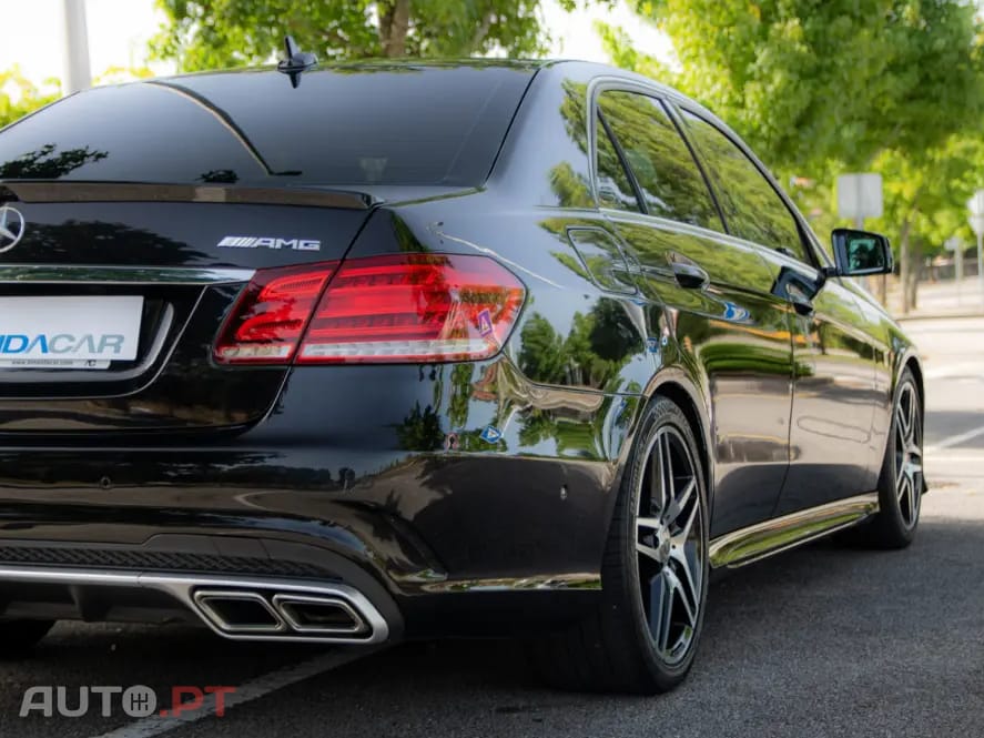 Mercedes-Benz E 220 BlueTEC 9G-TRONIC Avantgarde