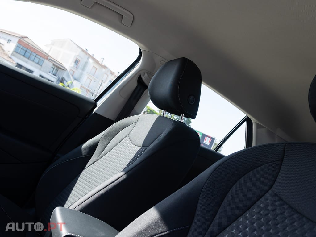 Volkswagen T-Roc 1.5 eTSI Trend DSG
