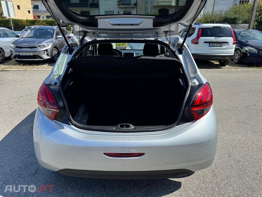 Peugeot 208 1.2 PureTech Style