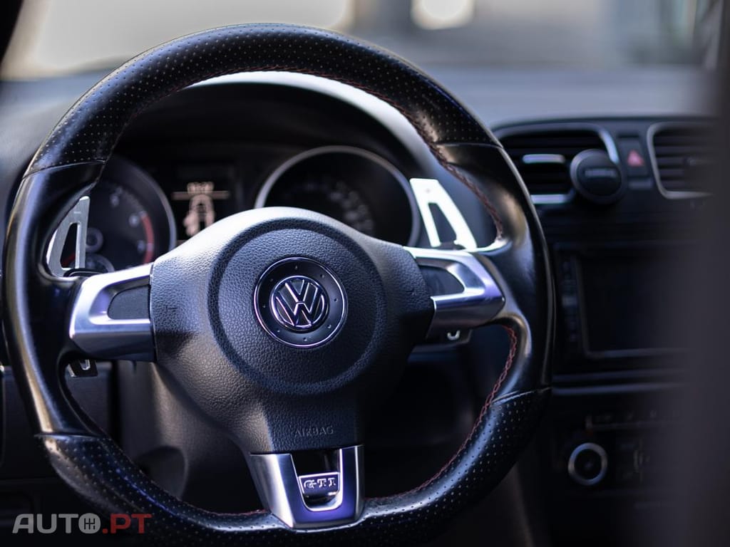 Volkswagen Golf 2.0 GTI DSG
