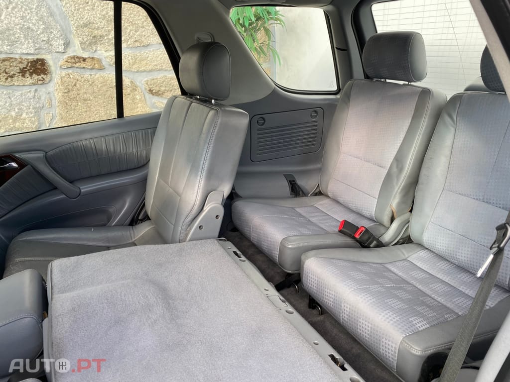 Mercedes-Benz ML 270 CDI 7 Lugares