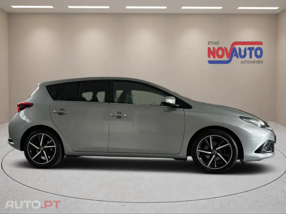 Toyota Auris 1.2T Exclusive