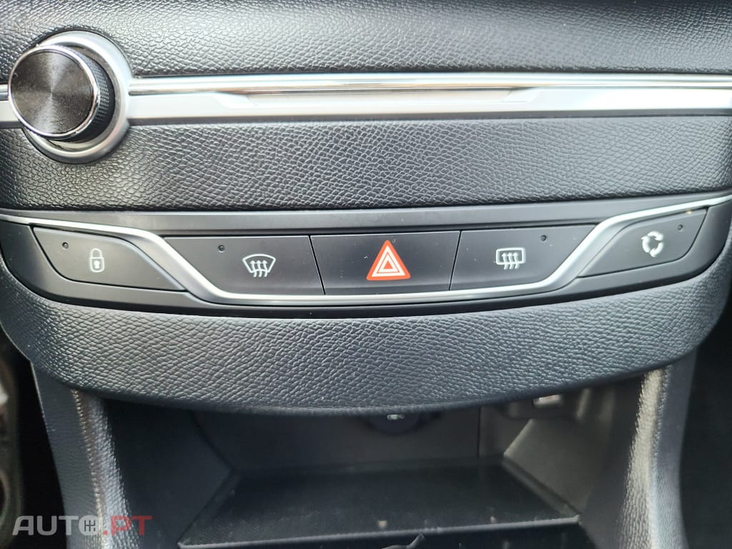 Peugeot 308 1.5 BlueHDi Style