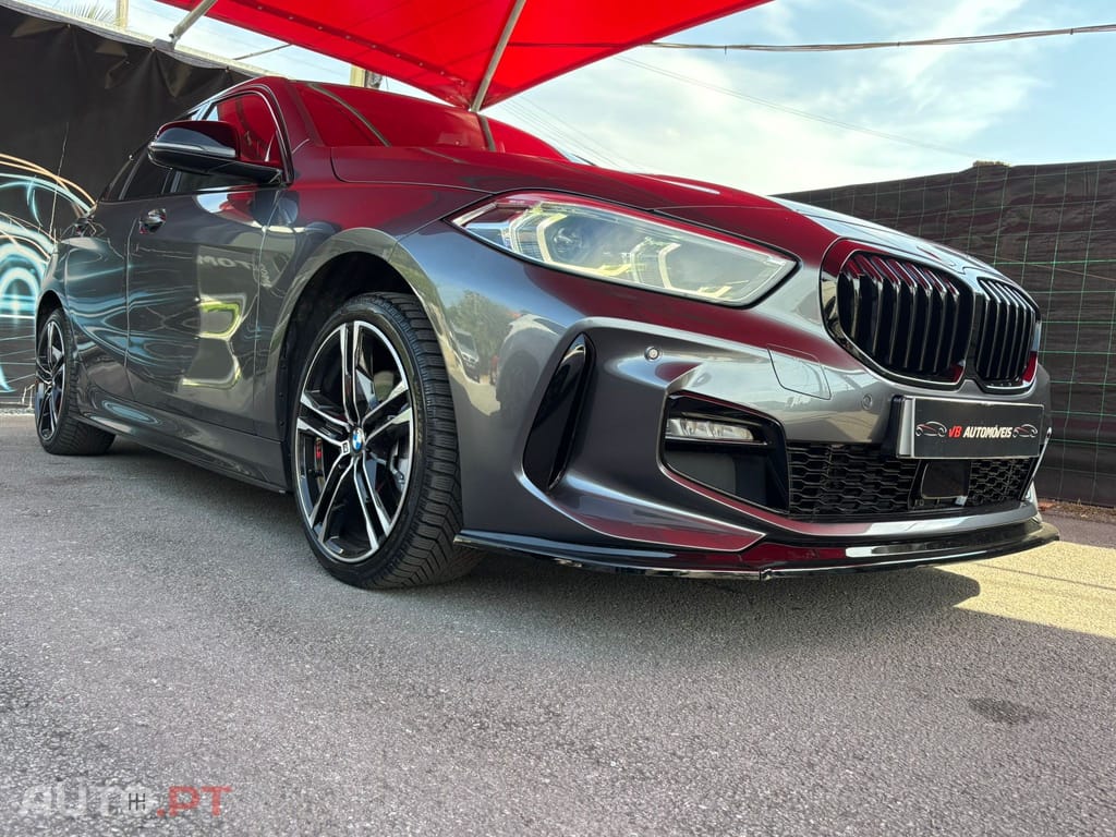 BMW 116 d Pack Desportivo M Auto
