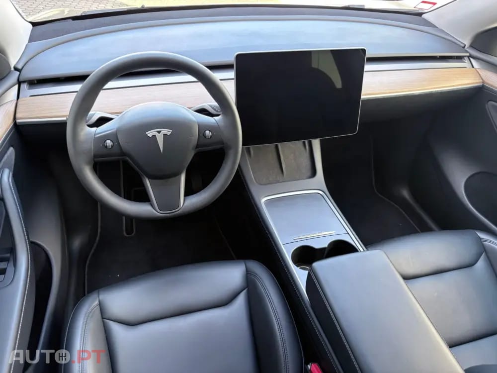 Tesla Model Y Long Range Tração Integral