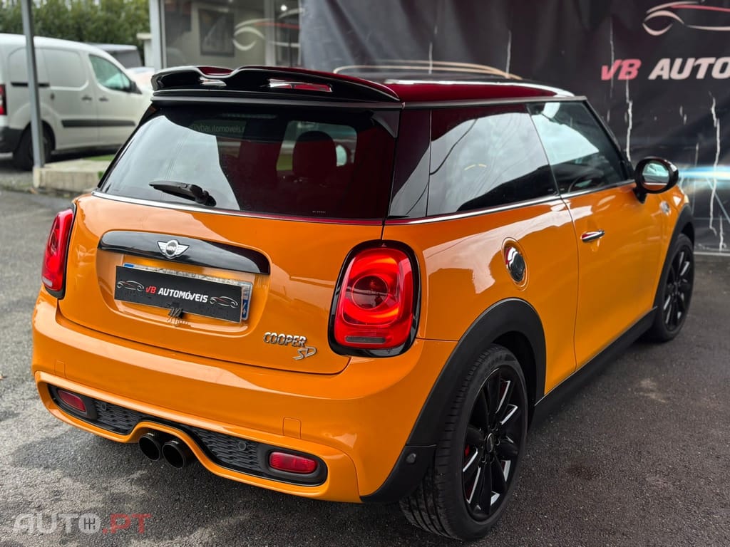 MINI Cooper SD Auto Desportiva