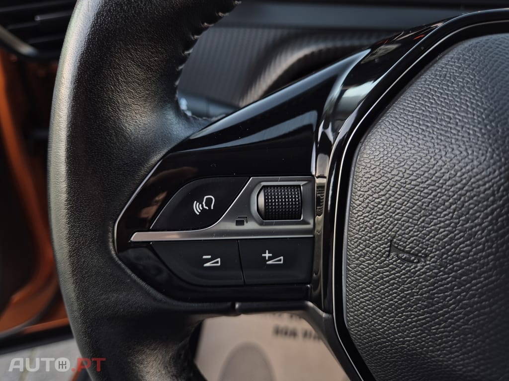 Peugeot 2008 1.2 PureTech Allure Pack