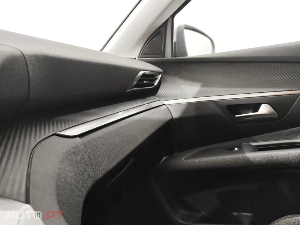 Peugeot 3008 1.5 BlueHDi Active