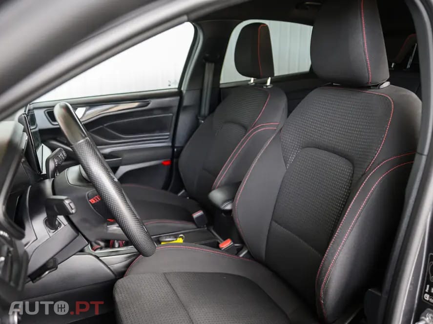 Ford Focus 1.0 EcoBoost MHEV ST-Line