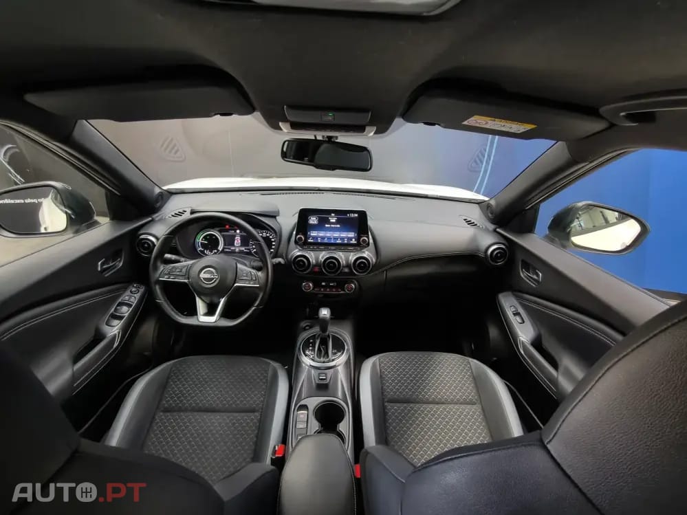 Nissan Juke 1.6 Hybrid N-Design Black