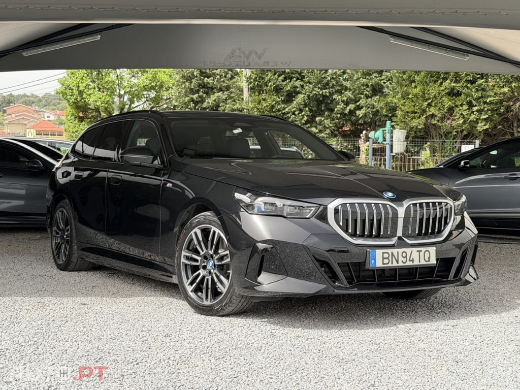 BMW 530 e Pack Desportivo M