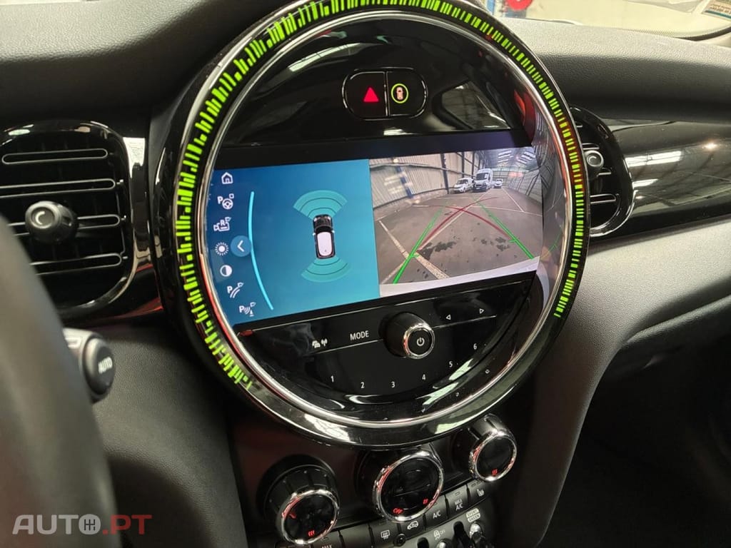 MINI Electric Cooper SE Premium Plus Edition