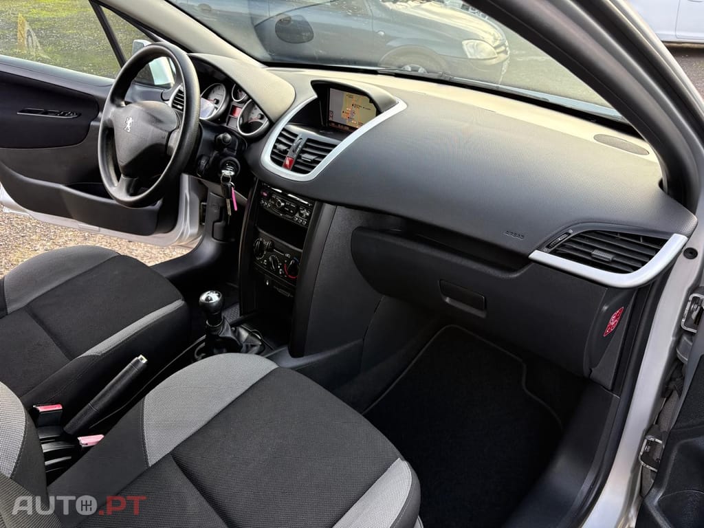 Peugeot 207 1.4 16V WIP Nav