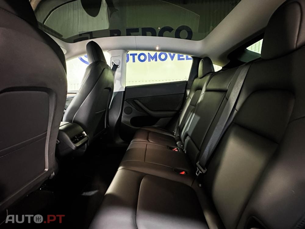 Tesla Model Y Long Range Dual Motor AWD