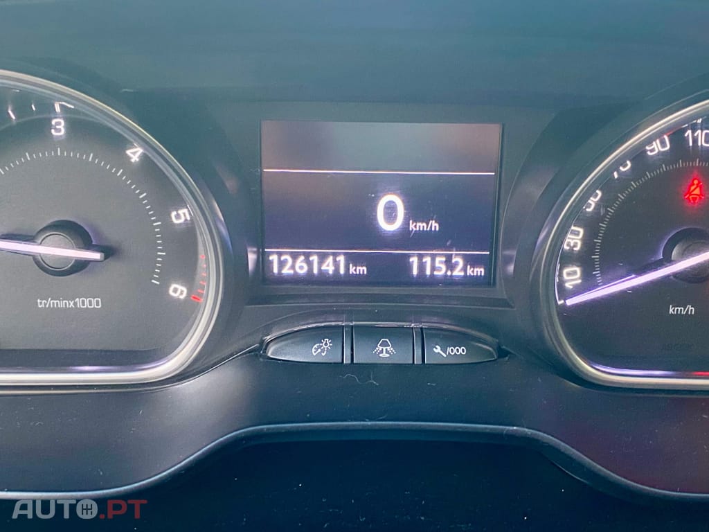 Peugeot 208 1.6 BlueHDi GT Line