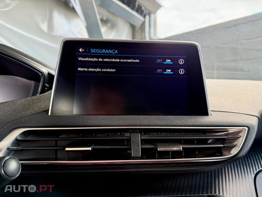 Peugeot 3008 1.6 BlueHDi Style EAT6