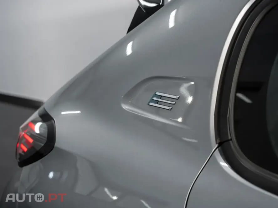 Peugeot E-208 50 kWh Active