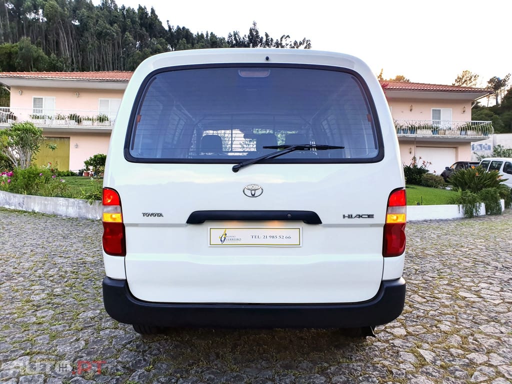 Toyota HiAce 2.5 D-4D Curto 2.8T