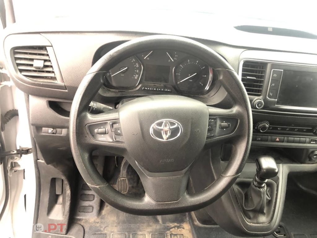 Toyota Proace 2.0 D-4D Business