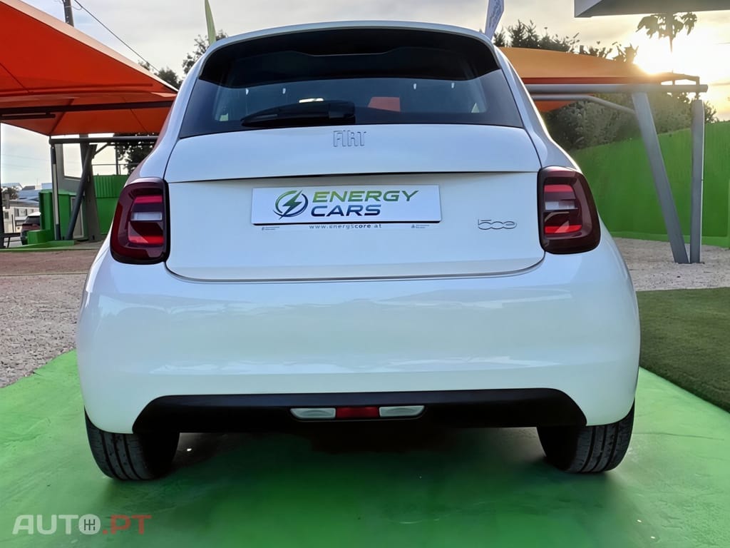 Fiat 500e Action
