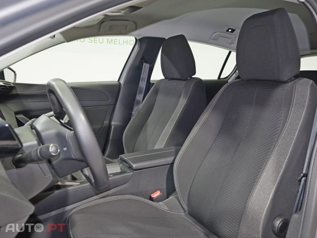 Peugeot 308 1.2 PURETECH STYLE