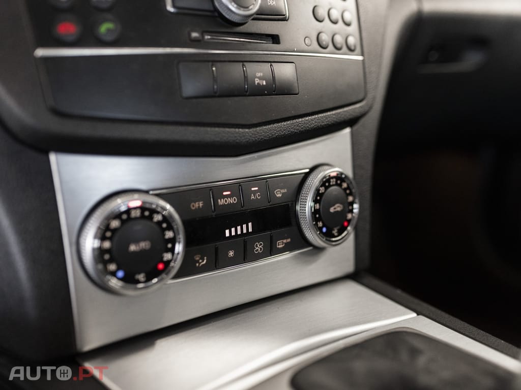Mercedes-Benz C 250 CDi Elegance BlueEfficiency Aut. — fotografia 14