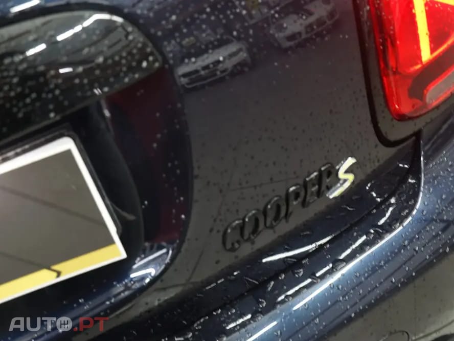 MINI Cooper Cooper SE Premium Classic