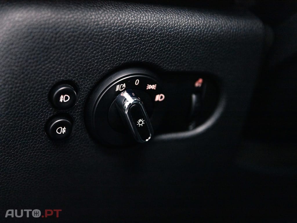 MINI Cooper Cooper D Auto