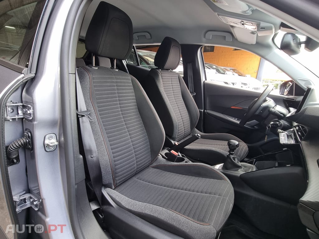 Peugeot 2008 1.2 PureTech Active Pack