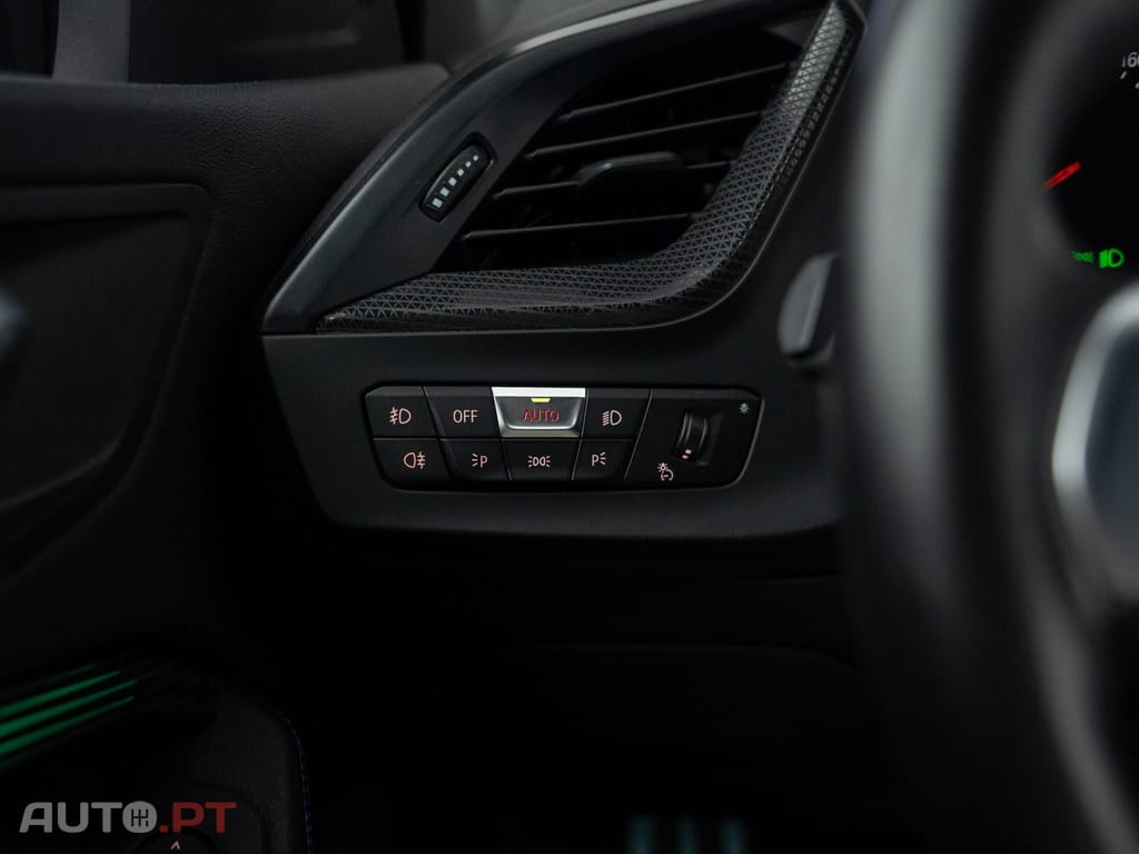 BMW 118 i Pack Desportivo M Auto