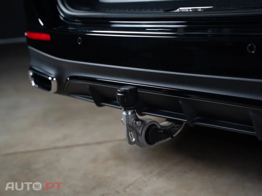 Mercedes-Benz E 300 9G-TRONIC AMG Line